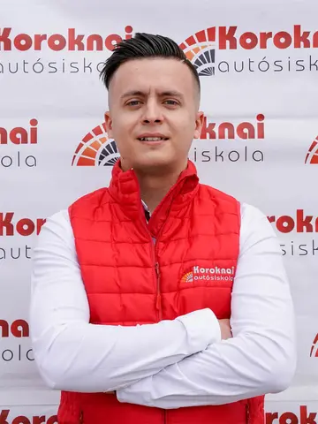 Koroknai Norbert, szakoktató