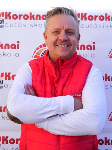 Koroknai Tibor, szakoktató