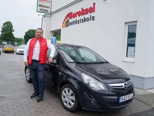 Opel Corsa oktatójármű