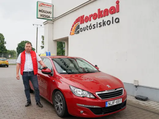 Peugeot 308 oktatójármű