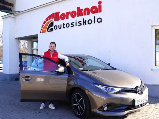 Toyota Auris oktatójármű